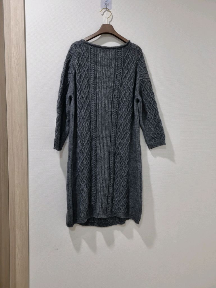 바네사브루노 회색 꽈배기 니트 원피스--4