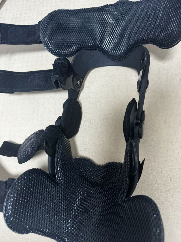 무릎 보호대 발목보호대 잠스트 cti 블래드소 이미지