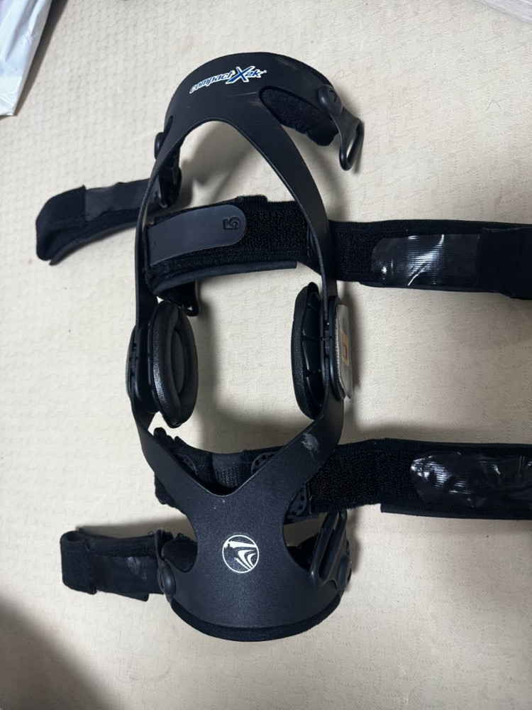 무릎 보호대 발목보호대 잠스트 cti 블래드소 이미지