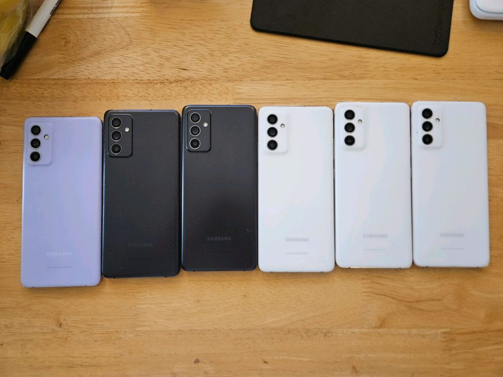 갤럭시 퀀텀1, 퀀텀2 이미지