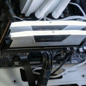 튜닝램 32GB DDR5-6000 CL30 CORSAIR 16gb*2 이미지