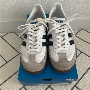 아디다스키즈 삼바 200