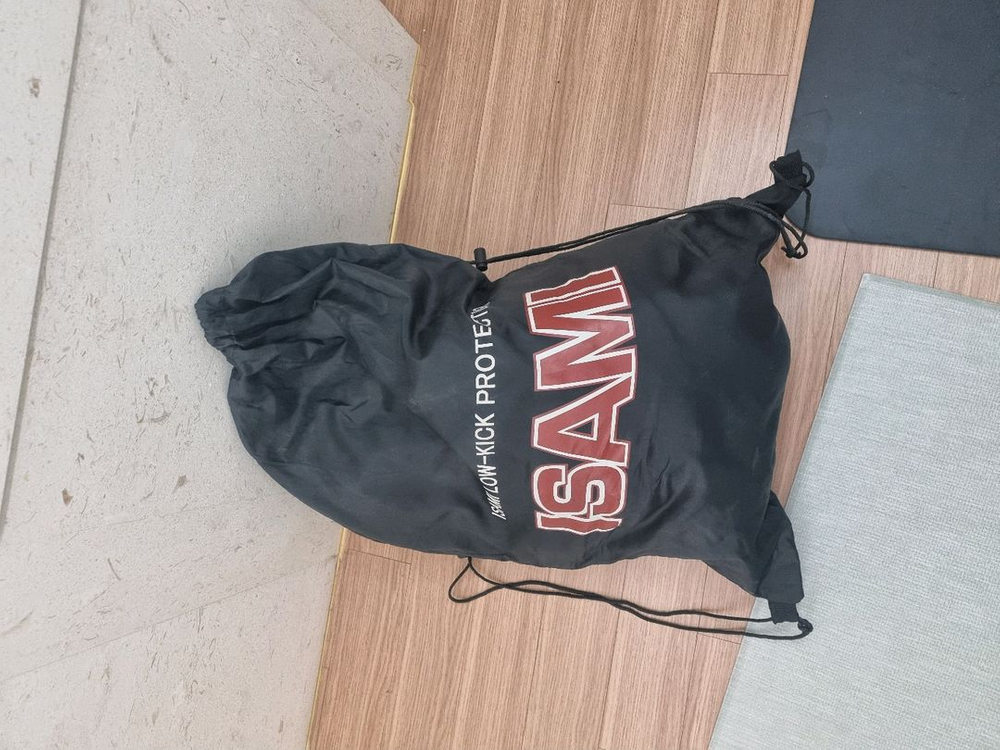 이사미 정강이 발 로우킥 보호대 보호구 격투기 isami 블랙 이미지