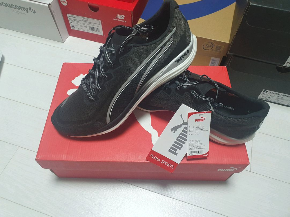 새상품 프로피오 나이트로 260m 러닝화초경량 단거리 러닝화 입니다.--2