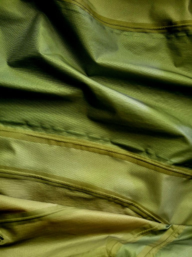 [미착용 새상품] 마운티아 남자 바람막이--9