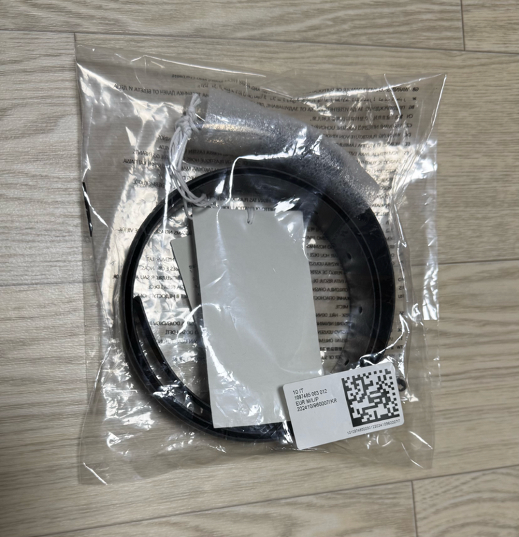 <택있음>COS 클래식 레더 벨트(M/L/블랙)--1