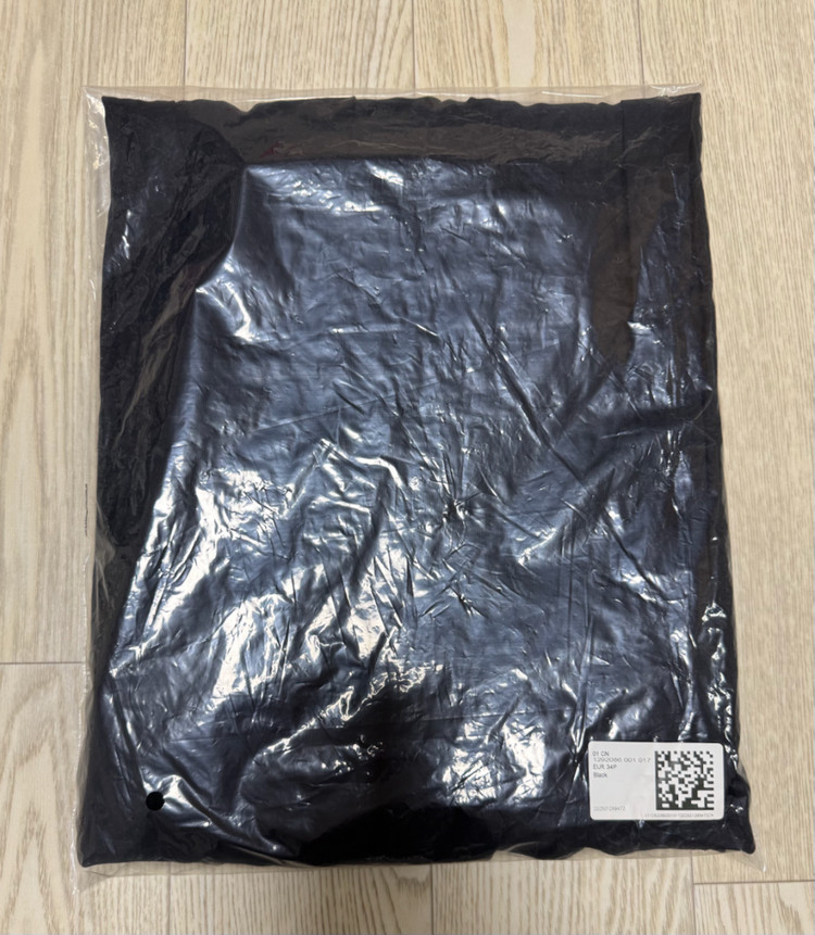 <택있음>COS타이 넥 저지 탑(S/블랙)--2