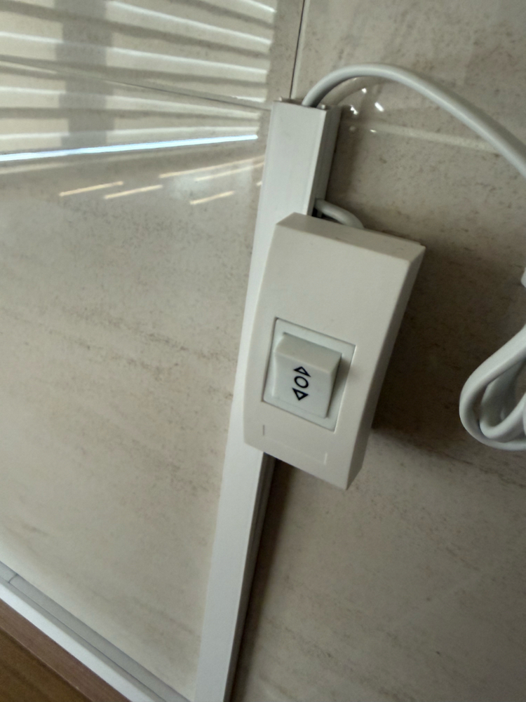 윤씨네 V-EH 전동노출 빔스크린 16:9 가정용 홈시네마 253.6cm(100)--1