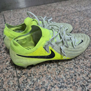 나이키 팬텀 GX 2 엘리트 FG-PRO 280mm