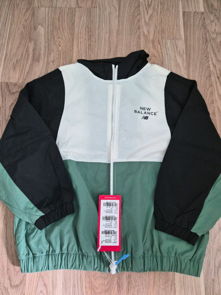 뉴발란스키즈 바람막이 새상품 130 150--2