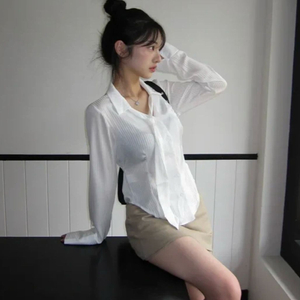 에이블리 실키 스트라이프 브이넥 긴팔 셔츠 블라우스