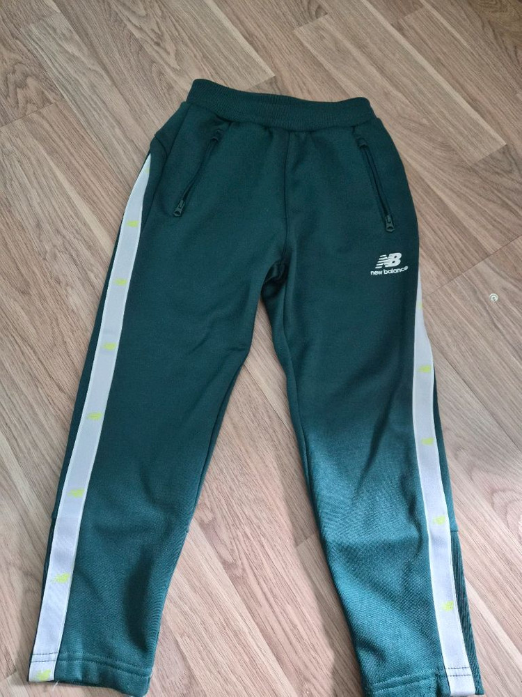 뉴발란스키즈 트레이닝복세트 상하세트 120 (약기모)--5