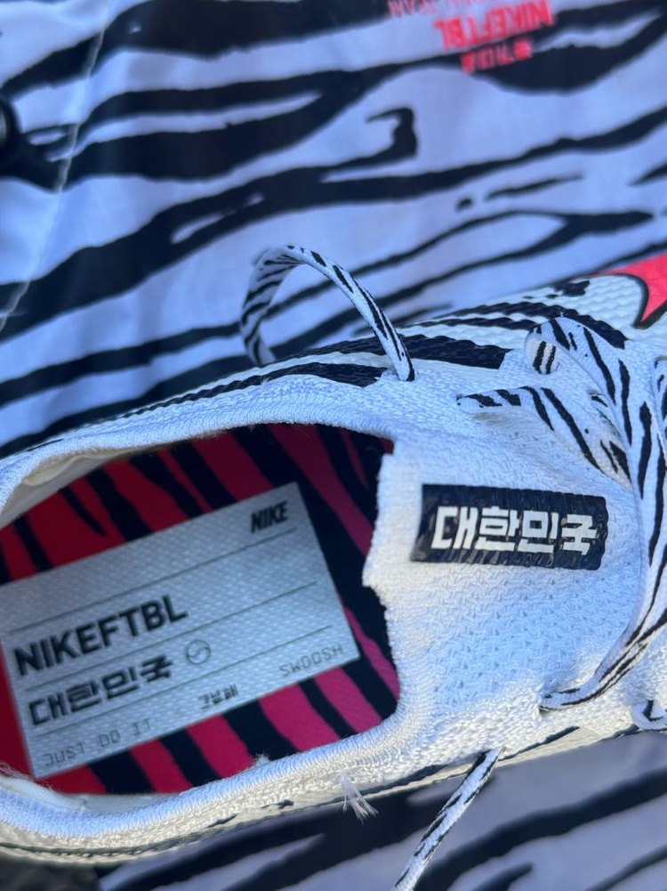 나이키 머큐리얼 베이퍼 13 엘리트 코리아 FG 화이트 레드 오빗 이미지