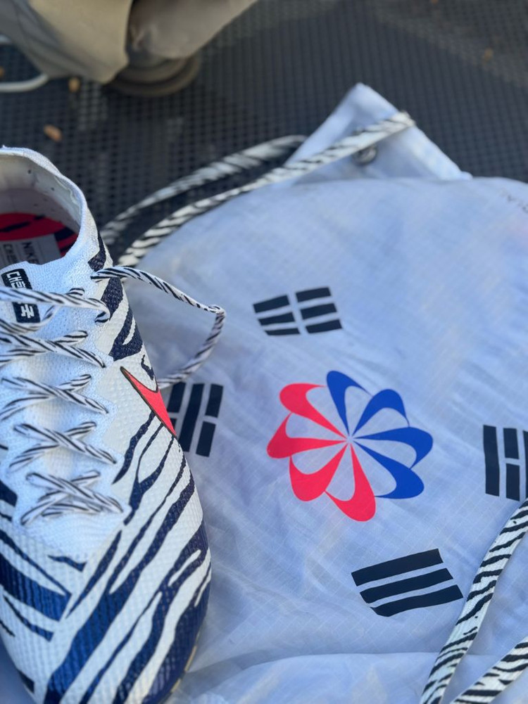 나이키 머큐리얼 베이퍼 13 엘리트 코리아 FG 화이트 레드 오빗 이미지