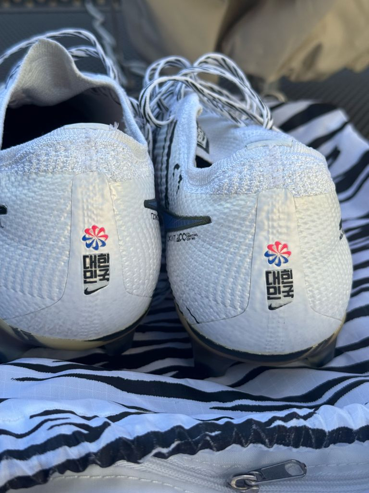 나이키 머큐리얼 베이퍼 13 엘리트 코리아 FG 화이트 레드 오빗 이미지