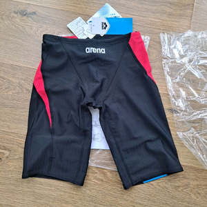 새상품 아레나 남자 선수용 수영복 4부