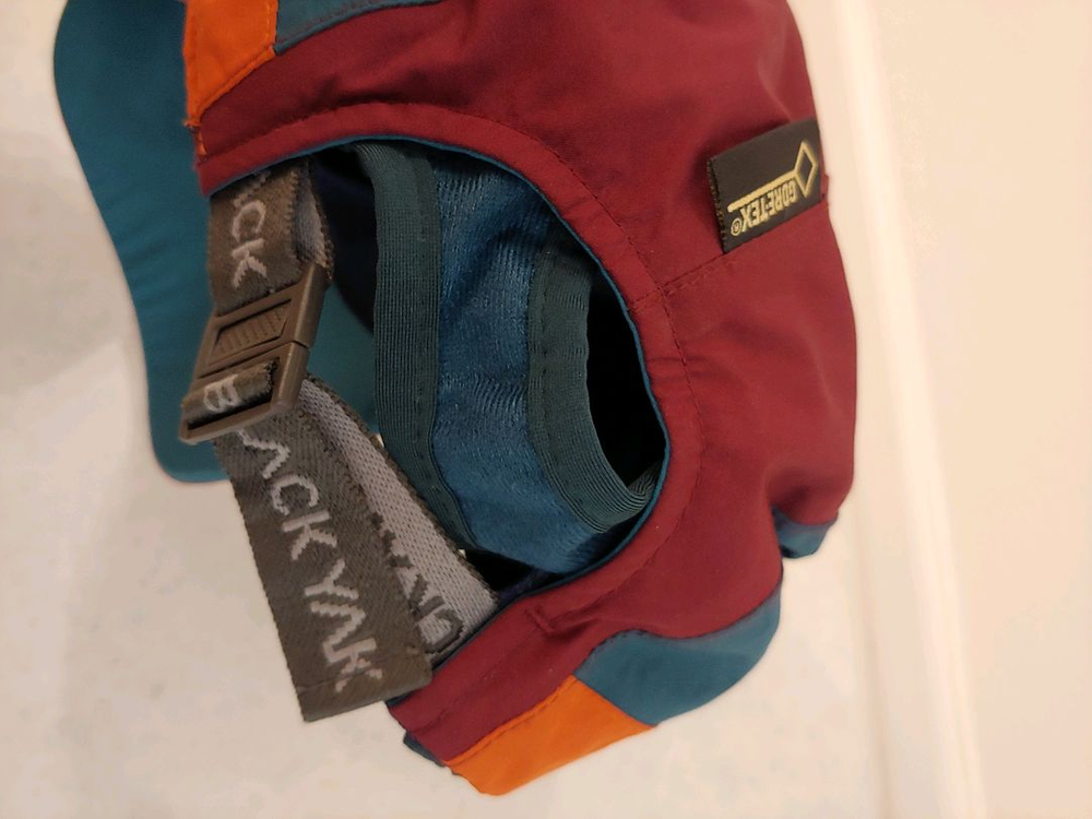 블랙야크 고어텍스 모자 이미지