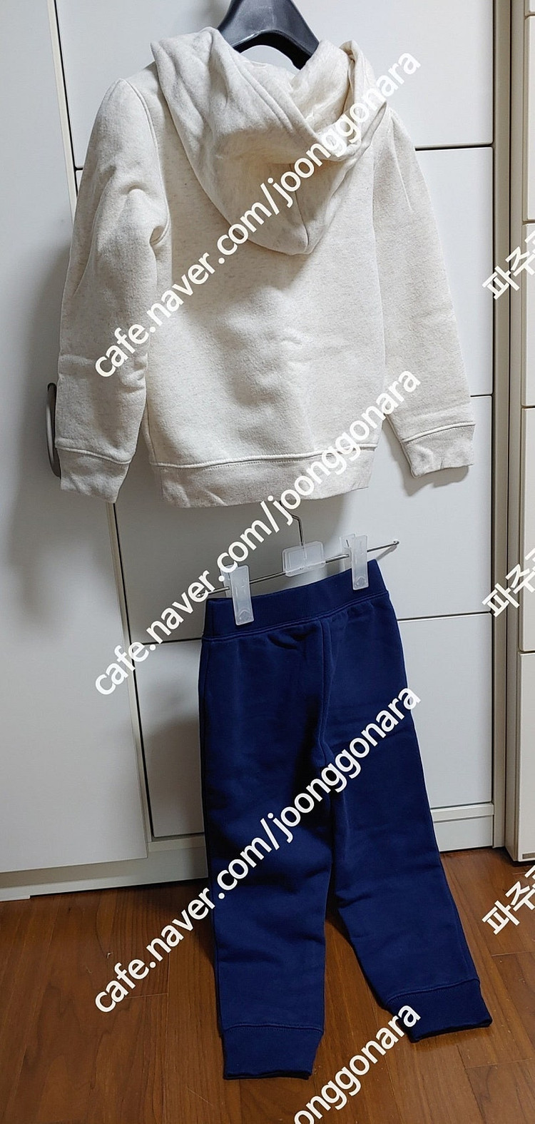 닥스키즈 1벌 110싸이즈 캡 1벌 110싸이즈 2만9천원 착불 상태좋습니다 구매시 사은품4만원--3