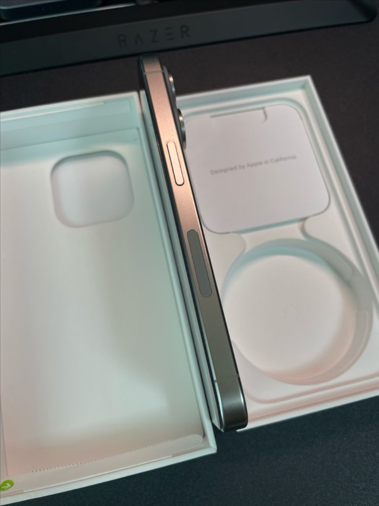 아이폰 15프로 128GB 카메라 무음 판매합니다.--4