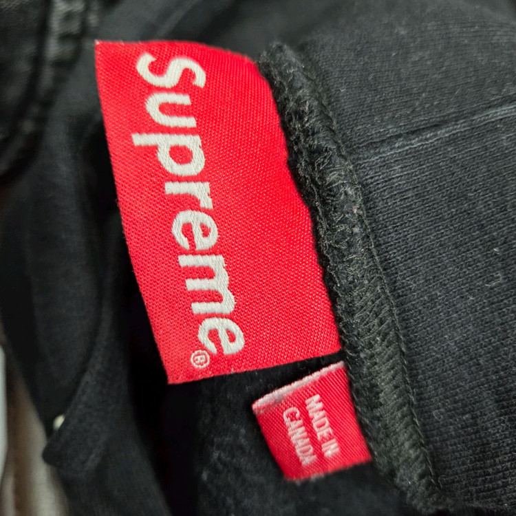 슈프림 뱀피렐라 후드티 이미지