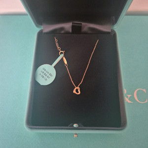 (명품 정품 새상품) 티파니앤코 18k 미착용 새상품 판매합니다 가격협의가능