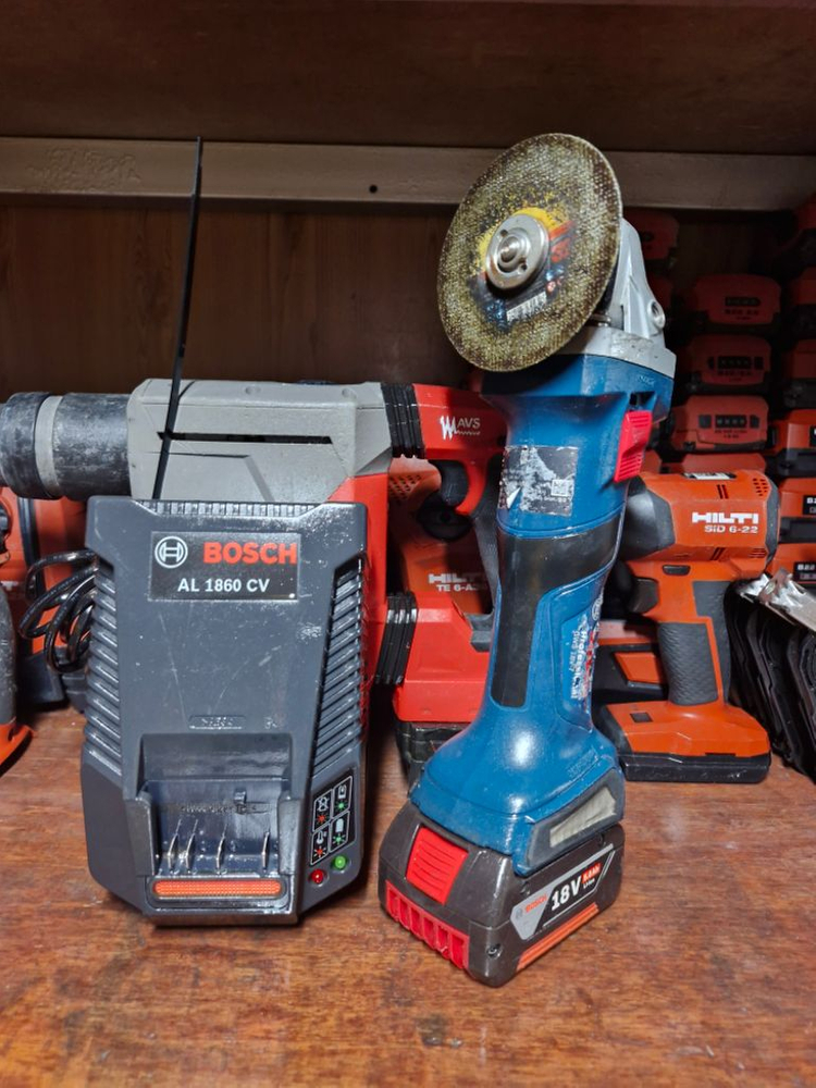 보쉬충전그라인더 GWS 18V-7브러쉬리스모터 배터리까지 보쉬그라인더 A급 이미지