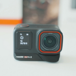 인스타360 에이스프로2 스냅샷 번들 팝니다