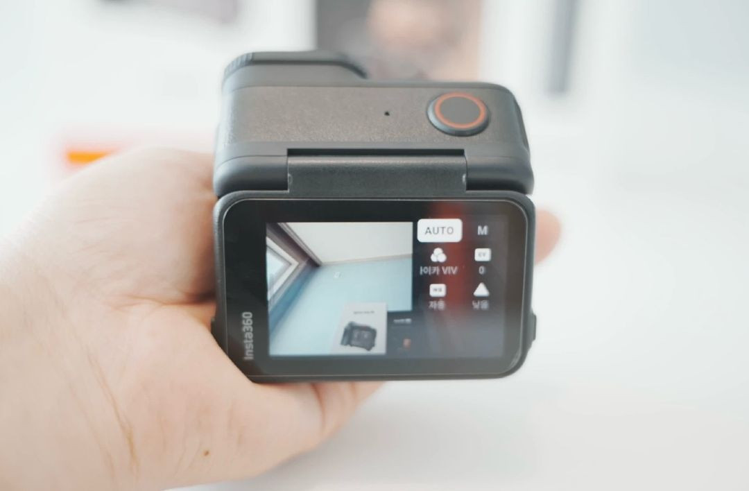 인스타360 에이스프로2 스냅샷 번들 팝니다--7