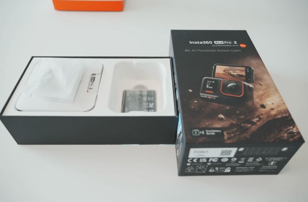 인스타360 에이스프로2 스냅샷 번들 팝니다--8