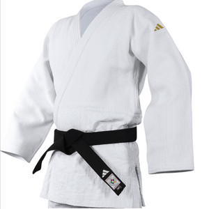 아디다스 유도복 백색 180사이즈 구매합니다