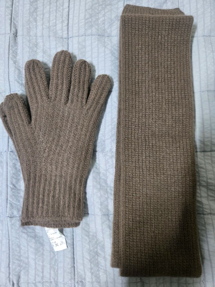 더니트컴퍼니 모카 장갑+목도리 택포 이미지