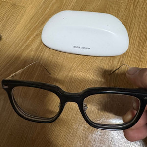 젠틀몬스터 정품 안경