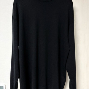 유니클로U 메리노울 모크넥 반폴라 니트 스웨터 블랙