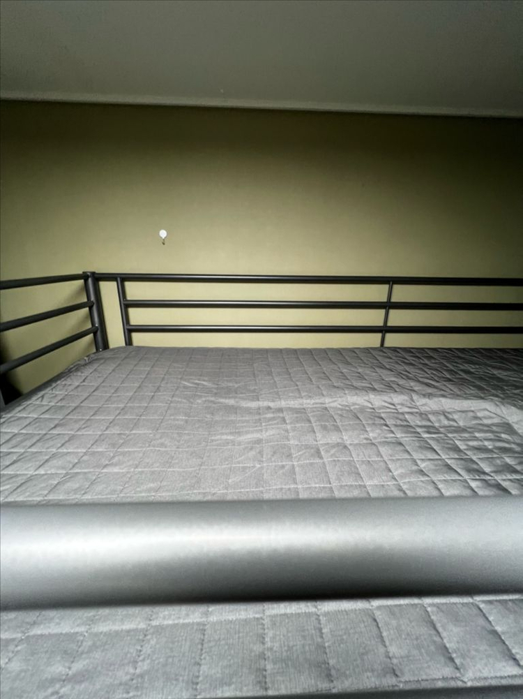 이케아 스베르타 벙커침대 프레임 팔아요 (2개)--3