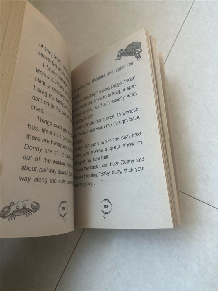 Shark School 영어 원서(3-Books-in-1 합본) 이미지