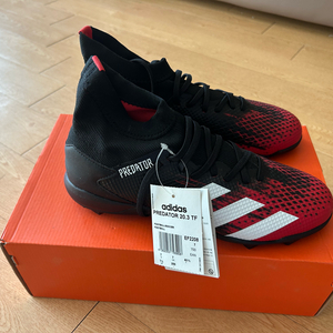 아디다스 프레데터 20.3 TF 265mm 풋살화(축구화) 팝니다