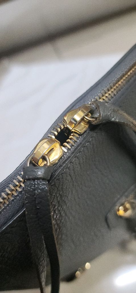 발렌시아가 메탈엣지 클러치/ 보테가베네타 반지갑--6