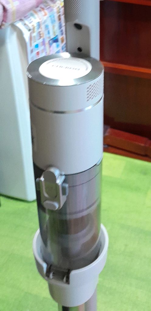 중고 쿠쿠 파워클론 슬림 무선청소기 CVC-G820NWM 75000원 이미지