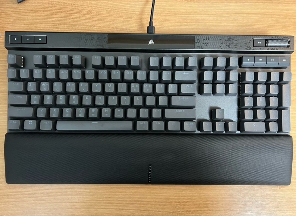 커세어 K70 MAX RGB MGX 래피드트리거 판매합니다.--1