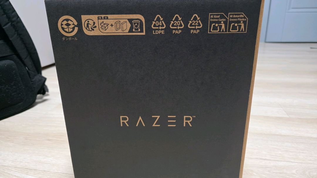 레이저 코어X V2 썬더볼트5 eGPU 미개봉--1