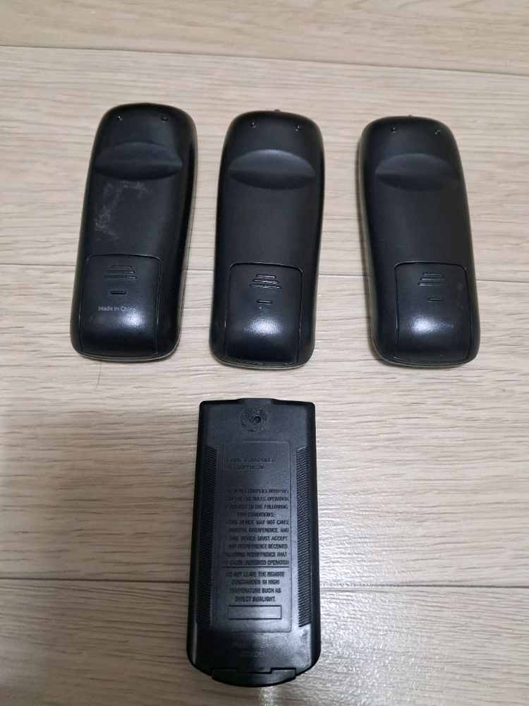 아이나비. 네비게이션 순정리모컨 4개--1