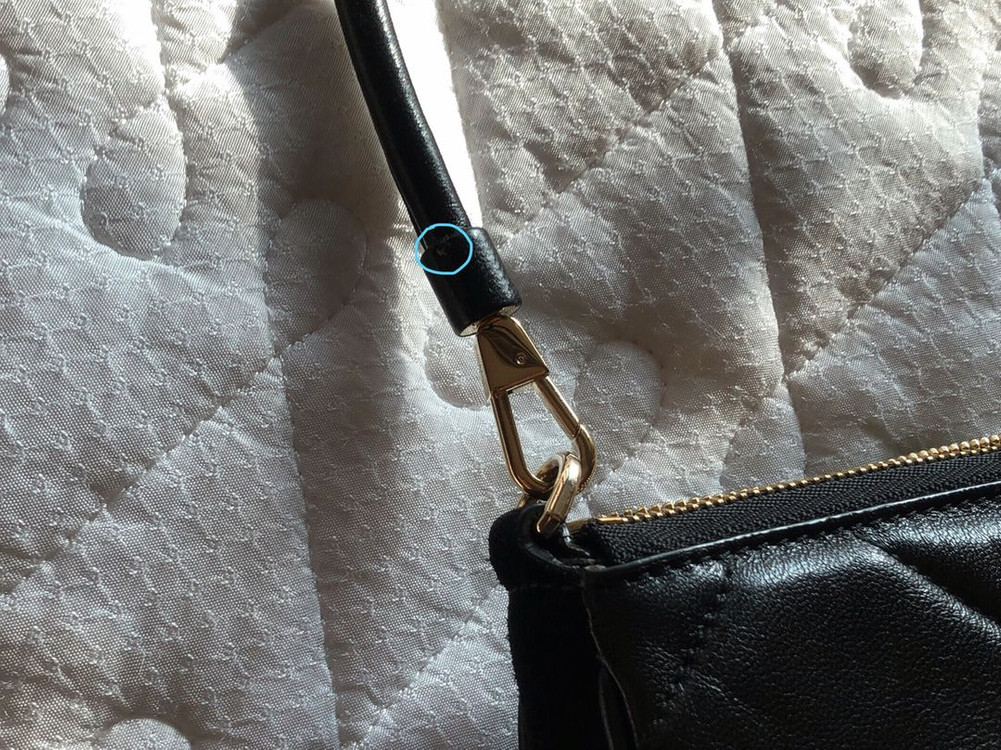 버버리 올림피아 퀄팅 미니 파우치백 이미지