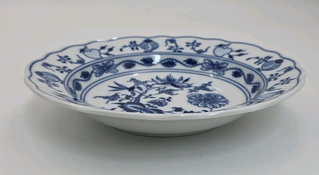 체코 보헤미아 쯔비벨무스터 파스타 보울 이미지