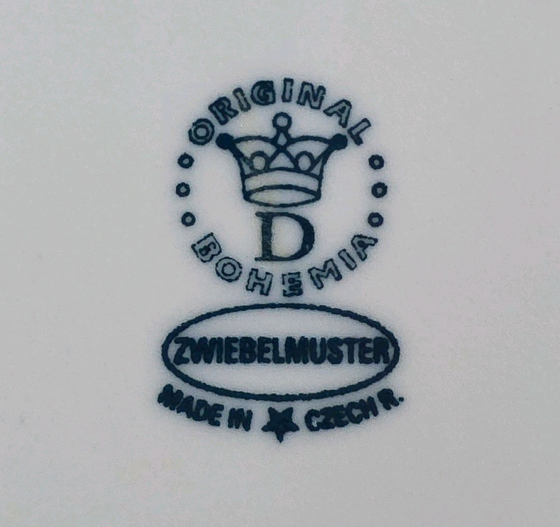 체코 보헤미아 쯔비벨무스터 파스타 보울 이미지