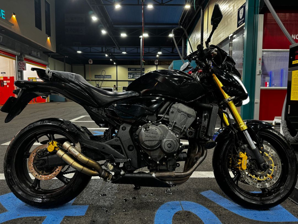 호넷 600 미들 네이키드 (혼다 이탈리아 생산)--1