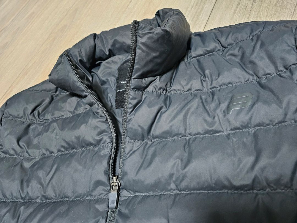 빈폴 스포츠 라이트 다운 경량패딩 4.5만에 팝니다.--1