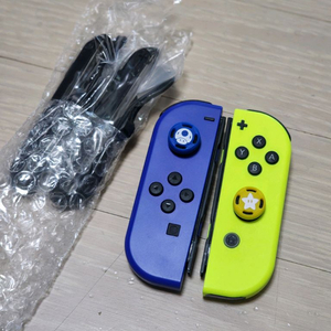 [판매완료] 닌텐도 스위치 조이콘 블루/네온 옐로우 (충전거치대 포함)