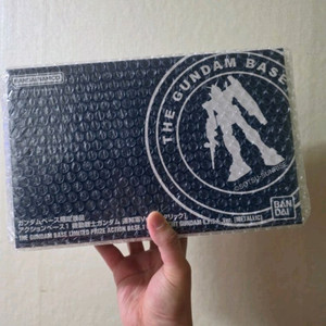 HG 퍼스트 건담 골드 코팅,연방군 액션베이스 세트 판매합니다.