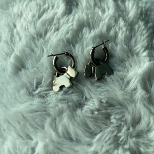 아가타 강아지 은 링귀걸이