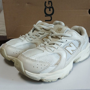 뉴발란스키즈 530AA 베이지 175운동화 23년8월